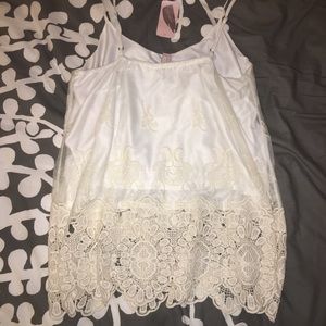 White crochet top NTW!!